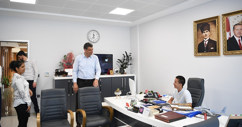 BAŞKAN KOCAMAN KOLTUĞU DEVRETTİ