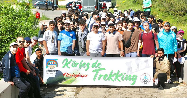 Körfez’de gençlerin trekking keyfi