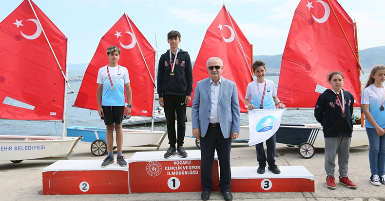 Derince’de Yelken Heyecanı Sona Erdi