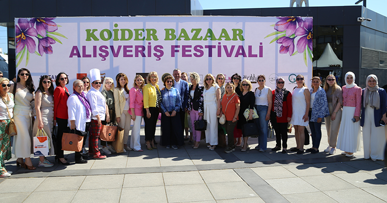 Şehrin merkezinde Koider Bazaar coşkusu