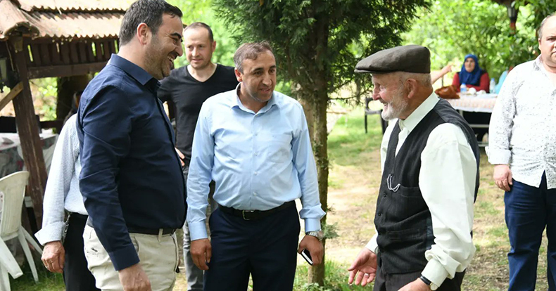 Başkan Özlü Hemşehrileriyle İstişarelerine Devam Ediyor