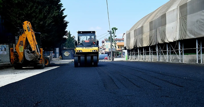 Başiskele'de yollar asfaltlanıyor
