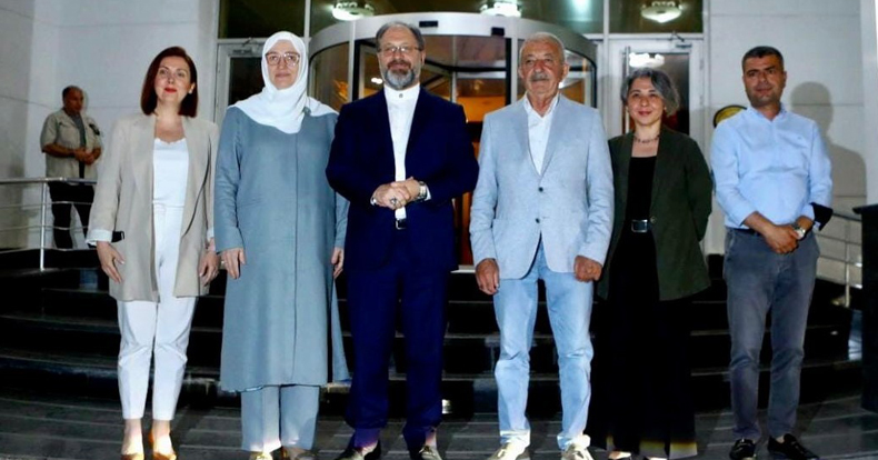 Diyanet İşleri Başkanı Ali Erbaş’a yakın ilgi