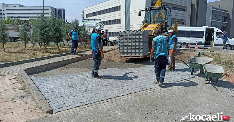 Büyükşehir Yol Bakım Timi her yerde