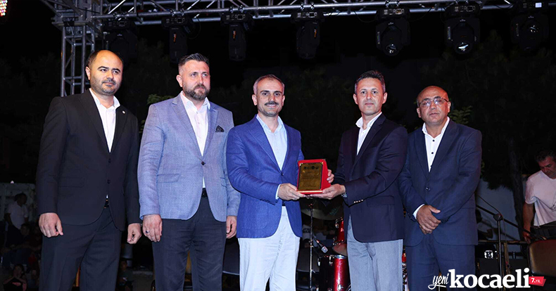 Çayırova’da türkü dolu gece
