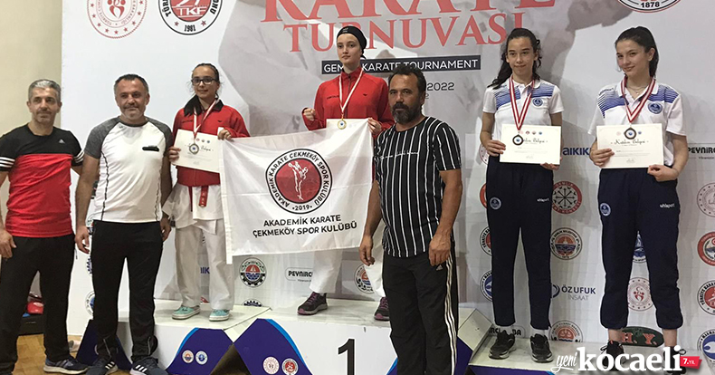 Kağıtspor’dan madalya yağmuru