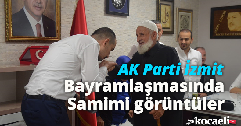 AK Parti İzmit Bayramlaşmasında Samimi görüntüler