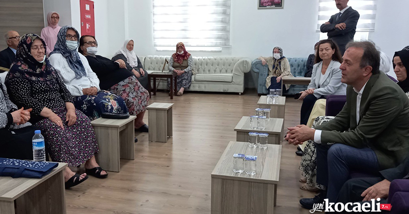 Bakan Yardımcısı Duran, bayramda yaşlı ve çocukları yalnız bırakmadı