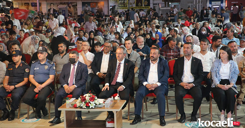 Dilovası; 15 Temmuz Demokrasi ve Milli Birlik Günü’nde demokrasi nöbetindeydi  