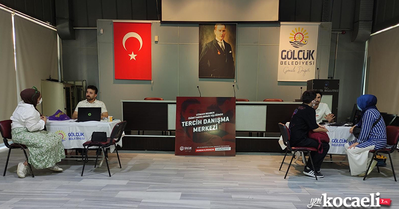 Gölcük Belediyesi Üniversite Tercih Merkezi’ne Öğrencilerden Yoğun İlgi