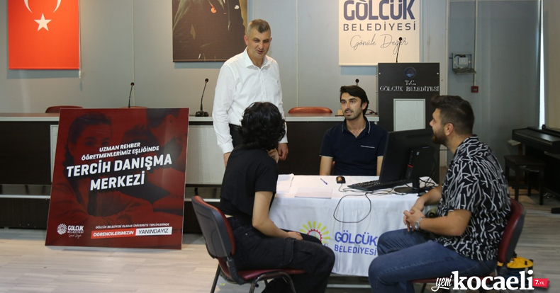 GÖLCÜK BELEDİYESİ ÜNİVERSİTE TERCİH MERKEZİ YOĞUN İLGİ GÖRDÜ