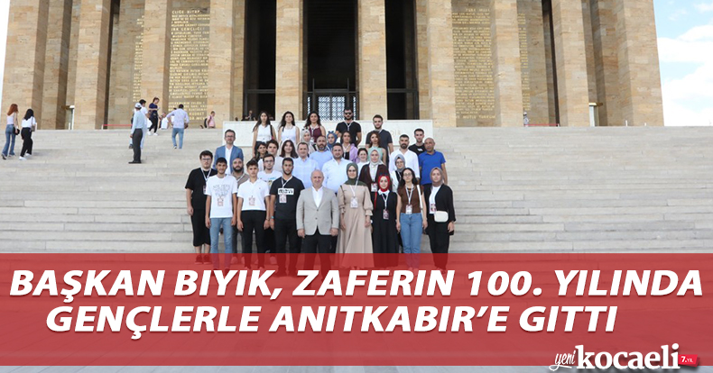 Başkan Bıyık, zaferin 100. yılında gençlerle Anıtkabir’e gitti