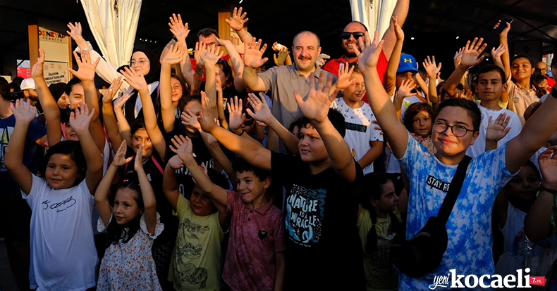 Bakan Varank, Kocaeli Bilim Merkezi’nin şovlarına hayran kaldı