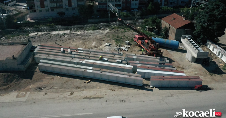 Kuruçeşme Tramvay Hattı’nda  çelik kirişler montaja hazırlanıyor