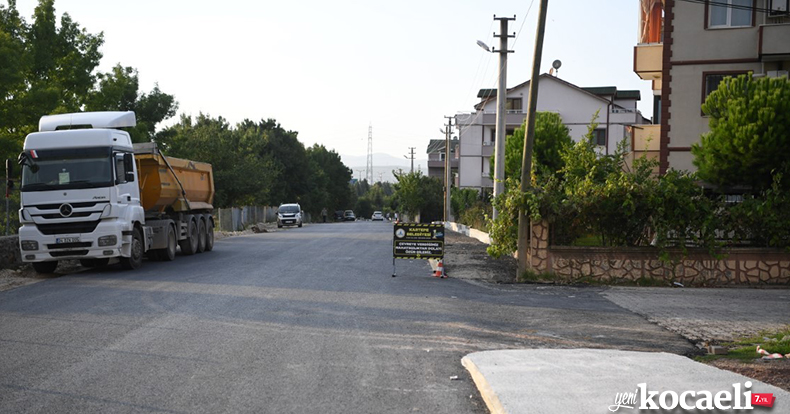 O caddeye 550 ton asfalt serildi