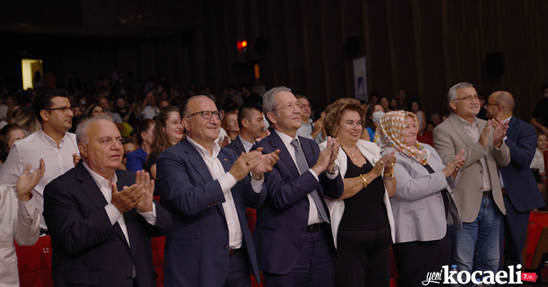 KSO Oda Orkestrası ayakta alkışlandı