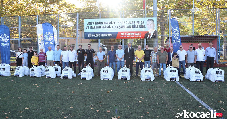 2 bin 700’den fazla malzemeyle amatör futbol kulüplerine destek oldular