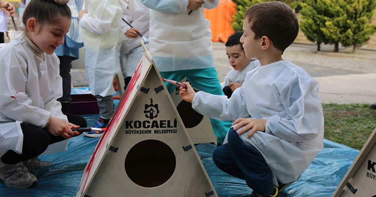 Çocuklar sevimli patilerle buluştu   