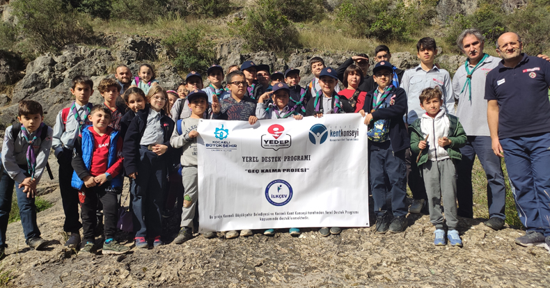 İLKÇEV, Ballıkayalar’da Yürüyüş Yaptı 