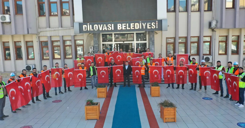 Dilovası, Türk Bayrakları ile donatıldı