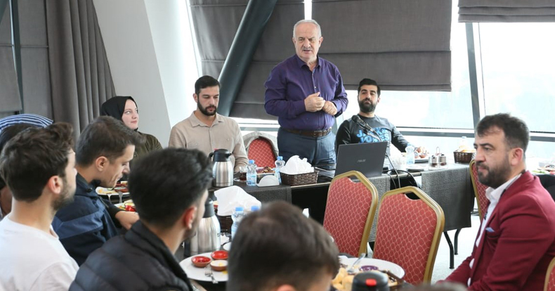 Başkan Aygün, Gençlerle Bir Arada