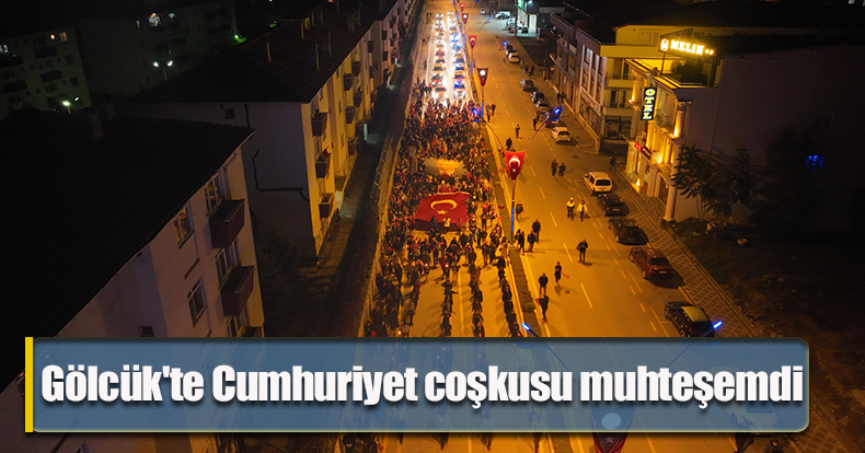 Gölcük'te Cumhuriyet coşkusu muhteşemdi