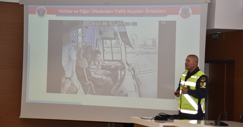 KARTEPE BELEDİYESİ’NDE PERSONELE TRAFİK EĞİTİMİ  