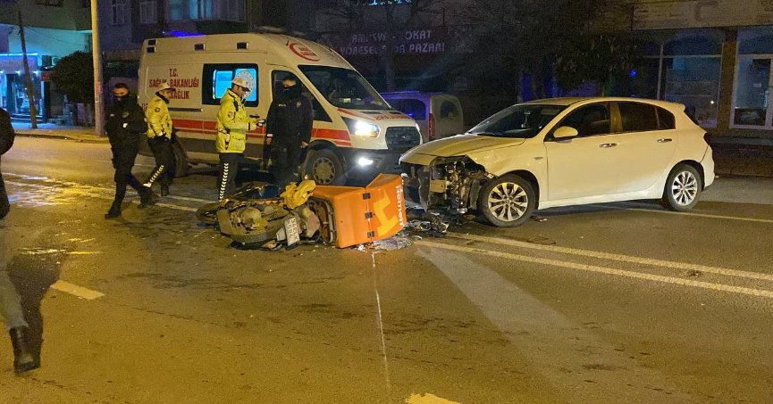 Alkollü sürücünün kullandığı otomobil ile motosiklet çarpıştı