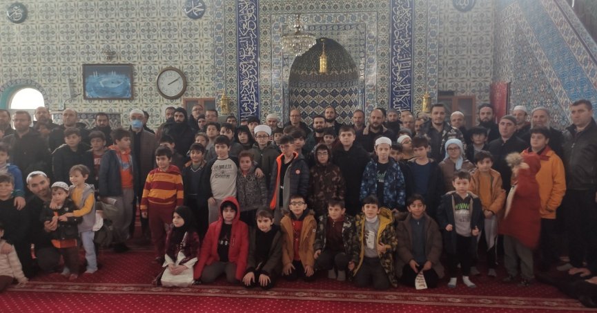 Gebze'de Çocuklar Camide Buluştu