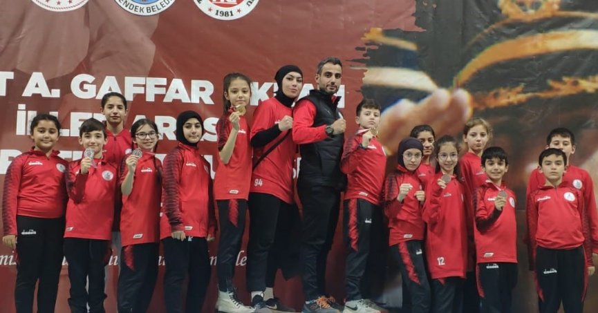 Körfez'in karatecileri Sakarya'dan madalyalarla döndü