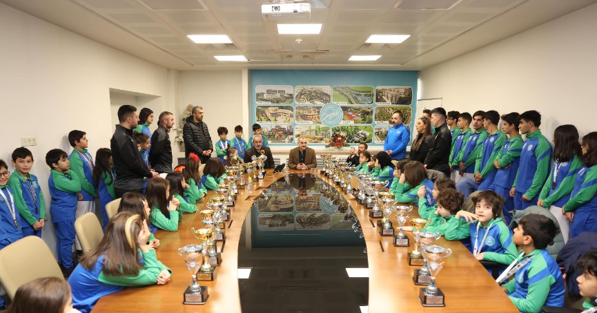 Çayırova'nın başarılı sporcularından bir ayda 226 madalya 39 kupa