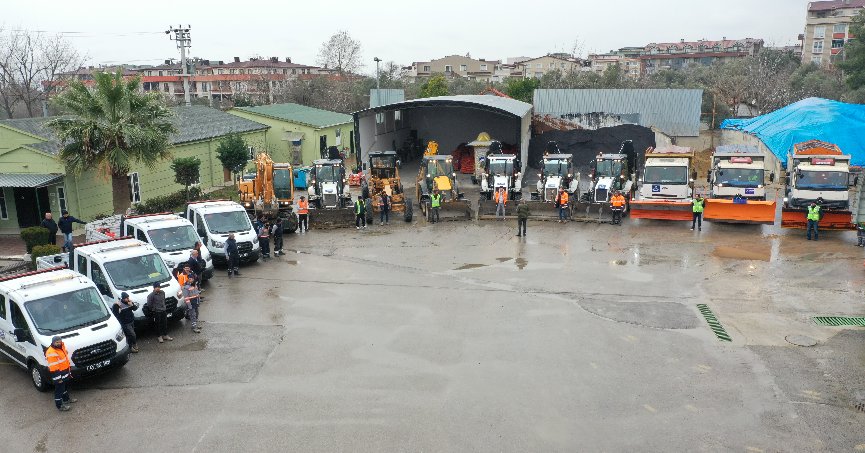 Darıca'da ekipler karla mücadeleye hazır