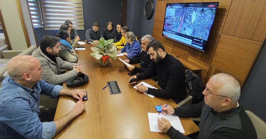 CHP Kocaeli depremzedeler için harekete geçti