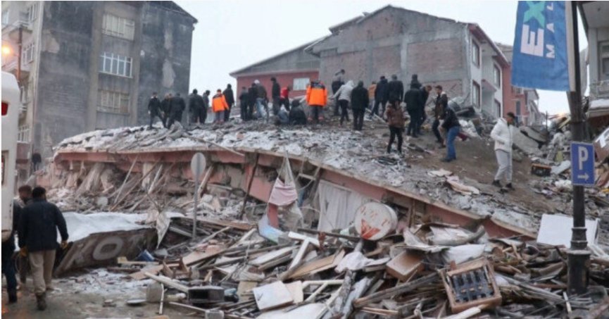 Depremde bilanço ağırlaşıyor!