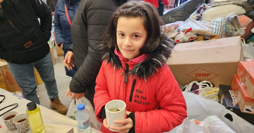 MİNİK HAYRUNNİSA’DAN DUYGULANDIRAN YARDIM