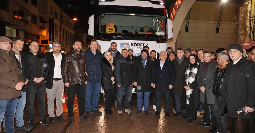 Körfez’de vatandaşlar akın akın yardıma koştu