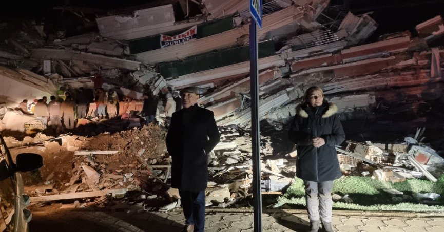 BAŞKAN HÜRRİYET AFET BÖLGESİNDEKİ ACI TABLOYU ANLATTI!