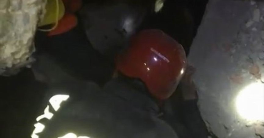 Enkaz altındaki Dua 68 saat sonra dualarla kurtarıldı