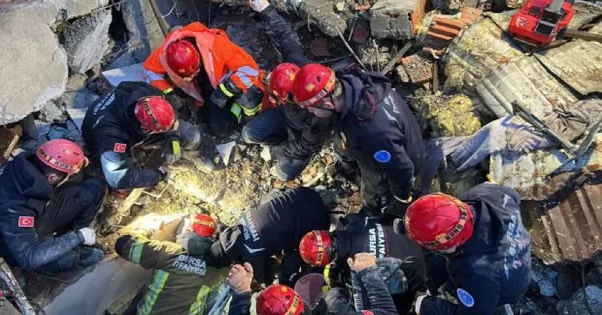 Ölü sayısı 21 bin 848, yaralı sayısı 80 bin 104'a yükseldi.