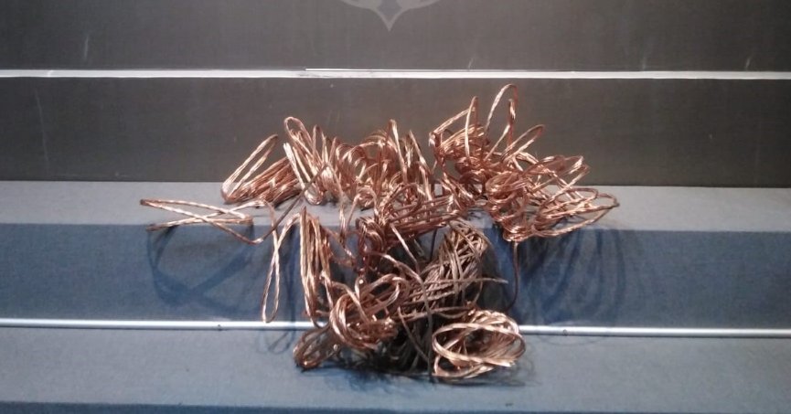 Tramvay inşaatı şantiyesinden kablo çalan hırsızlar yakayı ele verdi