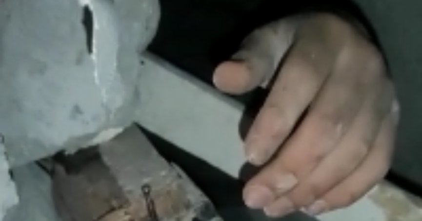 Kurtarma ekibinden küçük Muhammet’e: “Işığı ne taraftan görüyorsun?”