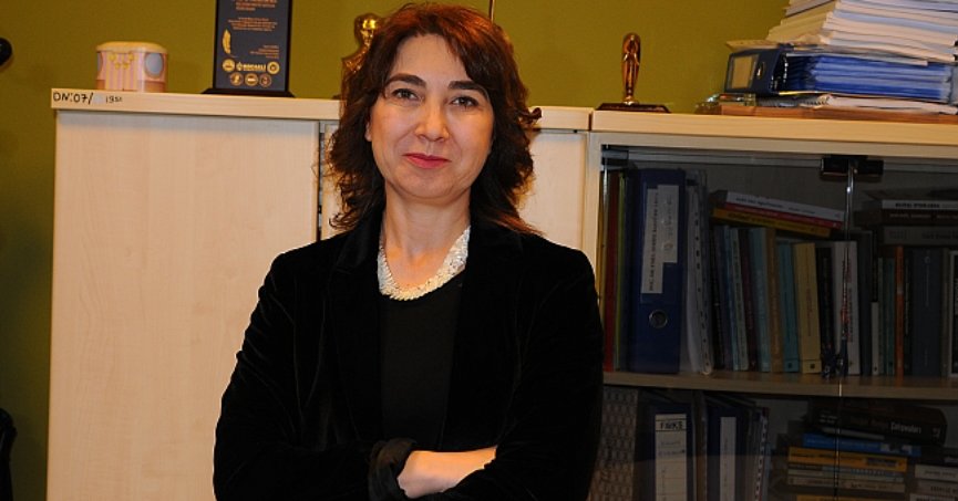 KOÜ’LÜ ÖĞRETİM ÜYESİ PROF. DR. EMEL BAŞTÜRK 