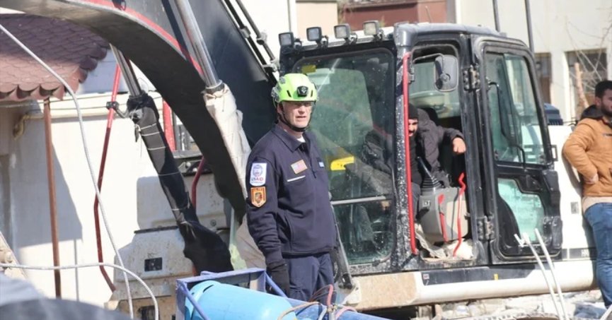 Gölcük depreminde can kurtaran ABD'li, yine Türkiye'yi yalnız bırakmadı