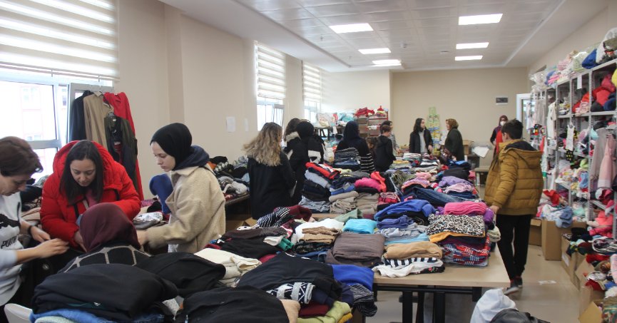 17 Ağustos felaketini yaşayan Kocaeli'de kapılar depremzedeler için açıldı