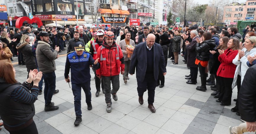 İZBAK ekipleri alkışlarla karşılandı