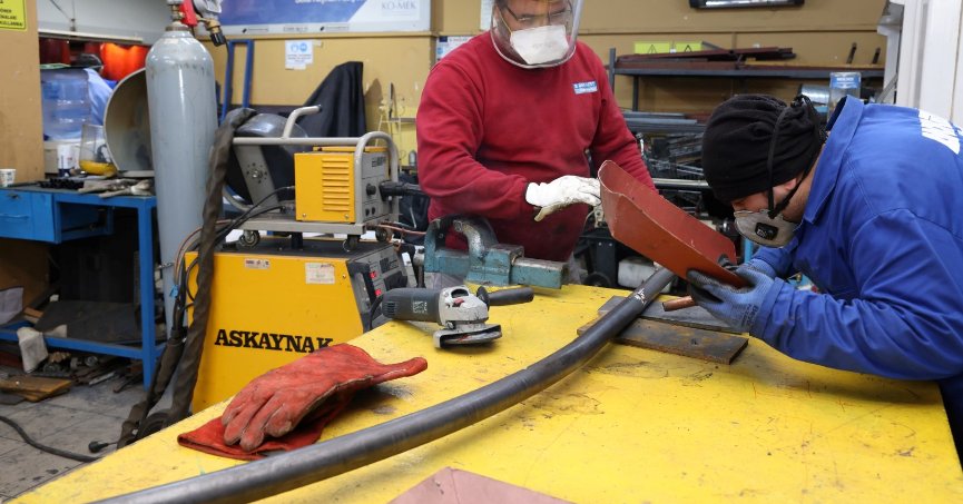 KO-MEK depremzedeler için çadır hazırladı