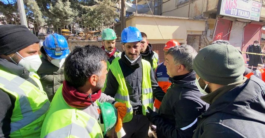 Başkan Şayir, gözyaşlarına hakim olamadı! 