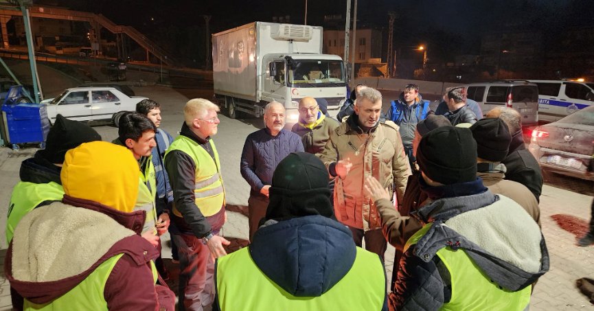 GÖLCÜK BELEDİYESİ HATAY'DA HİJYENİ ELDEN BIRAKMIYOR