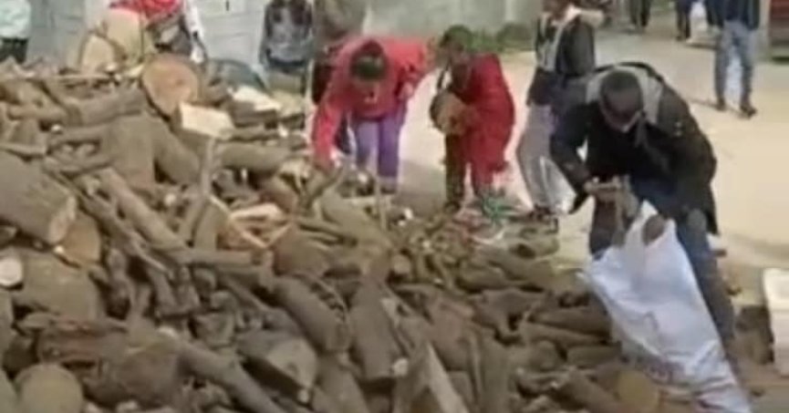 GÖLCÜK HALKINDAN DEPREM BÖLGESİNE YAKACAK YARDIMI