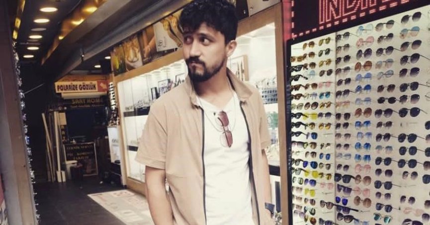 Yakın arkadaşı tarafından bıçaklanarak öldürüldü